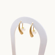 Halo Curve Gold Plated U-Shaped Pearl Earrings